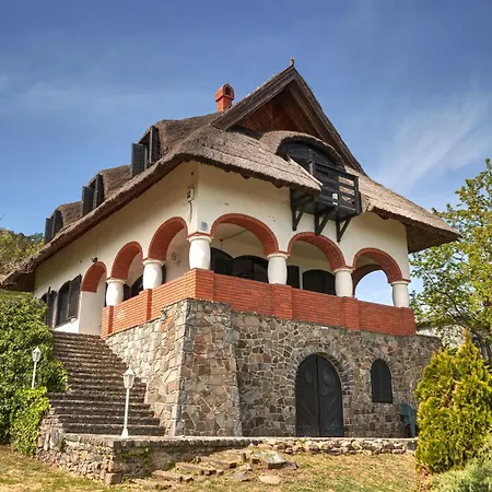 Semesterbostad Hill Balaton